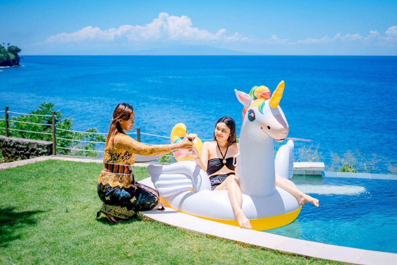 Bali Cliff Glamping Hotel Seraya Exterior foto
