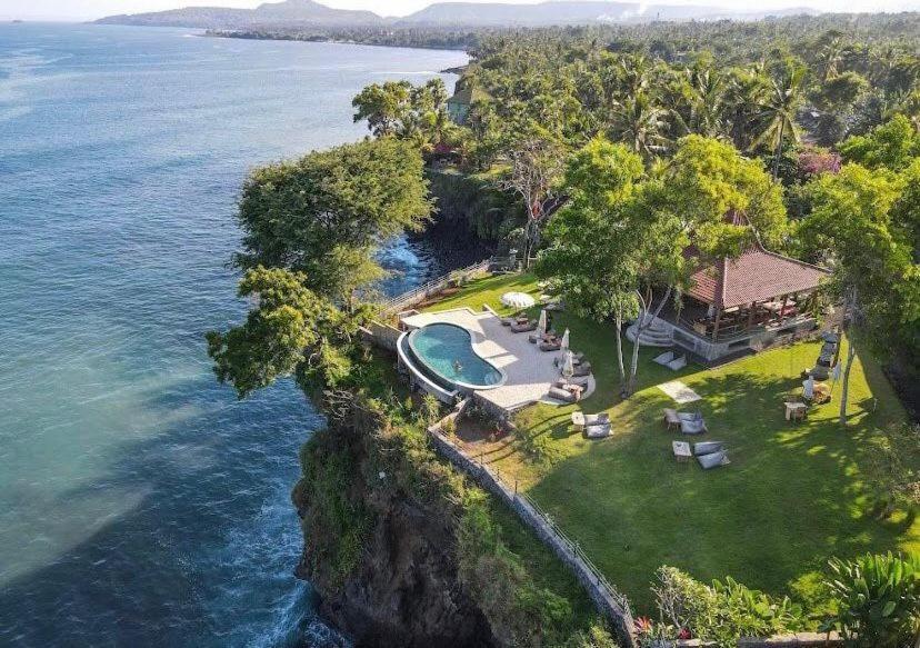 Bali Cliff Glamping Hotel Seraya Exterior foto