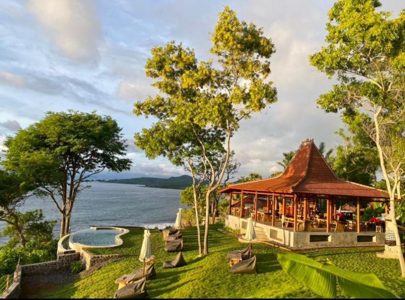 Bali Cliff Glamping Hotel Seraya Exterior foto