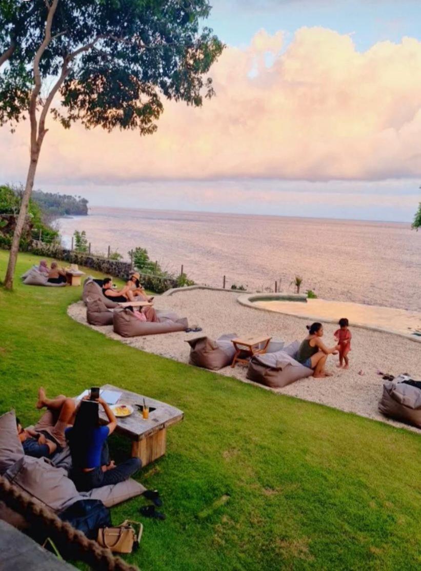 Bali Cliff Glamping Hotel Seraya Exterior foto